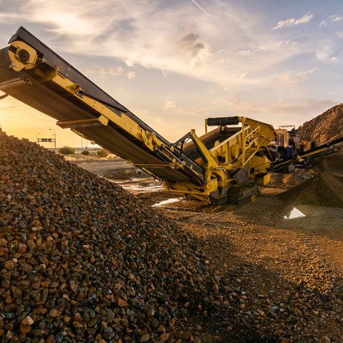 Impianto di frantumazione ML MASI SRL a Lamporecchio e in tutta la Toscana Lavori stradali, autotrasporti conto terzi, recupero materiali inerti, impianto frantumazione